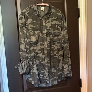 Faded Glory Womens XL Camouflage Shirt Jacket with Button Tab Sleeves